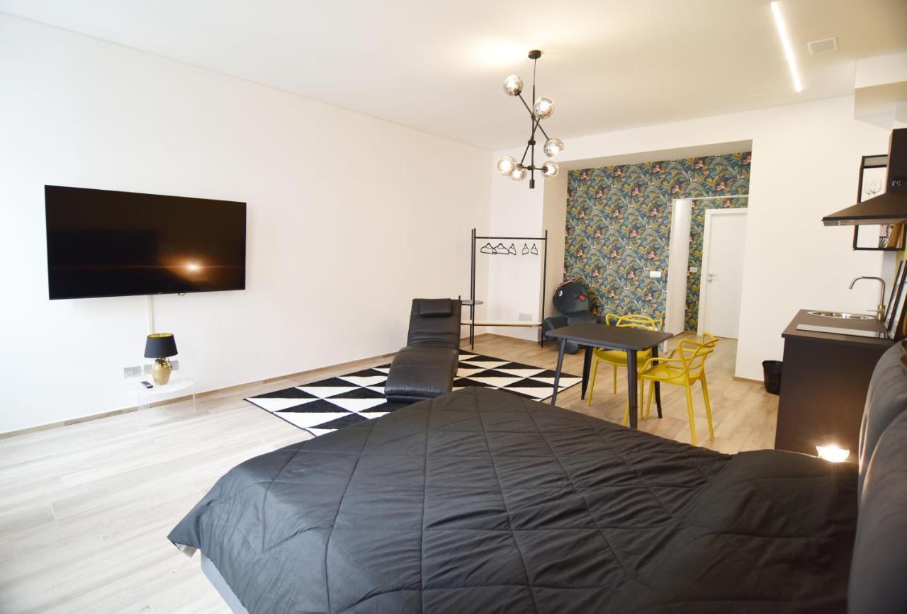 Roma 141 Appartement Fossano Buitenkant foto
